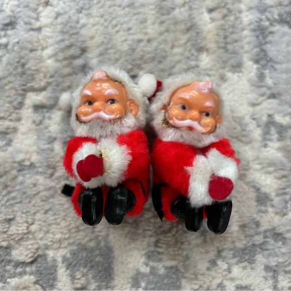 Vintage 1970s Furry Clip On Santa’s Christmas Tree Lapel Set of 2 - Picture 2 of 9